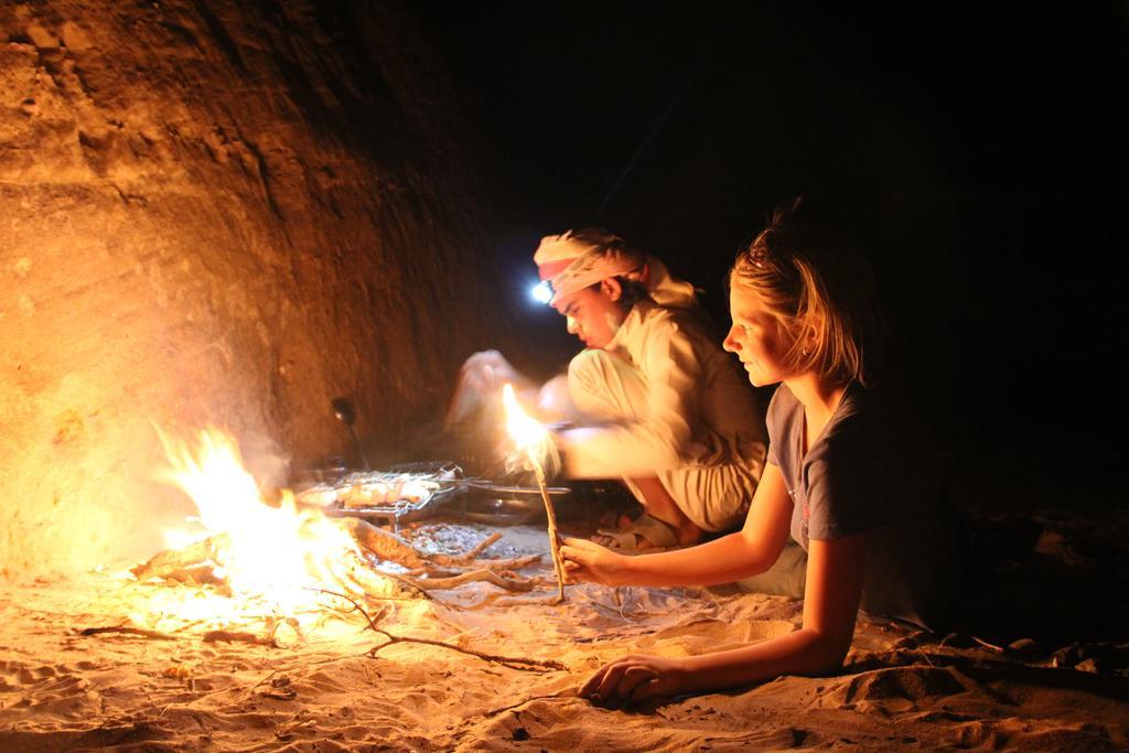 Wadi Rum Sleep Under The Stars Екстериор снимка