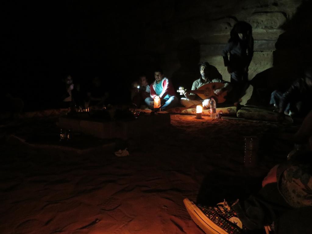 Wadi Rum Sleep Under The Stars Екстериор снимка