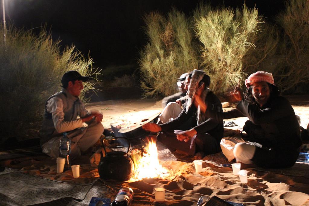 Wadi Rum Sleep Under The Stars Екстериор снимка